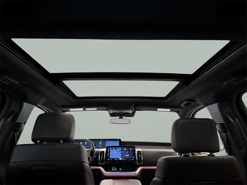 New 2025 Ford Expedition Max Platinum w/ Stealth Appearance Package image 27