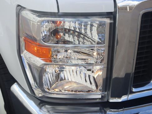 Used 2024 Ford E-350 and Econoline 350 Super Duty w/ Driver's Safety Package image 11