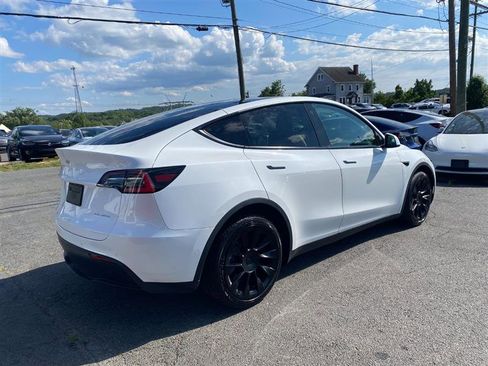 Used 2023 Tesla Model Y Long Range image 5