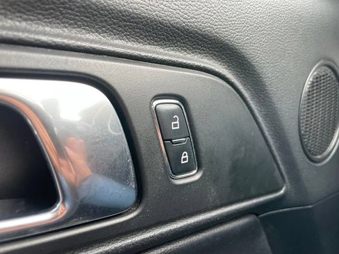 Used 2018 Ford Mustang Premium RWD image 25