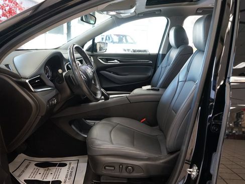 Used 2020 Buick Enclave Essence w/ Sound and Sites Package AWD/4WD image 29