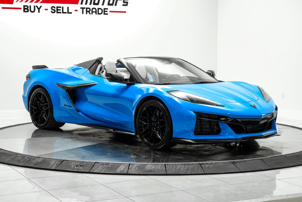 Used 2025 Chevrolet Corvette Z06 RWD image 5