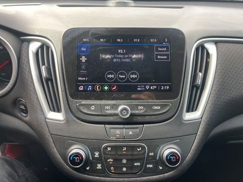 Used 2023 Chevrolet Malibu LT w/ Driver Confidence Package image 20