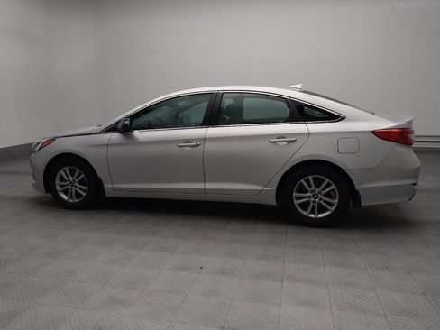 Used 2017 Hyundai Sonata SE FWD image 3