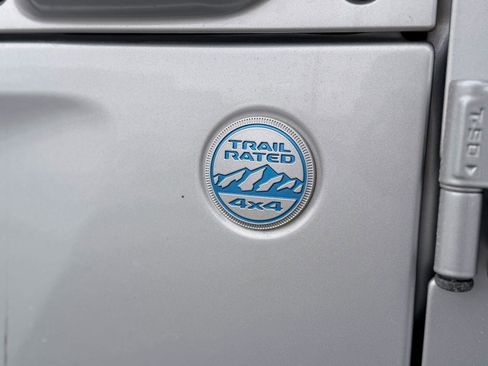 Used 2024 Jeep Wrangler Unlimited Sahara w/ Dual Top Group image 9