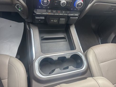 Used 2021 GMC Sierra 1500 SLT w/ SLT Premium Package image 29