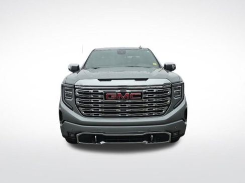 Used 2025 GMC Sierra 1500 Denali image 2