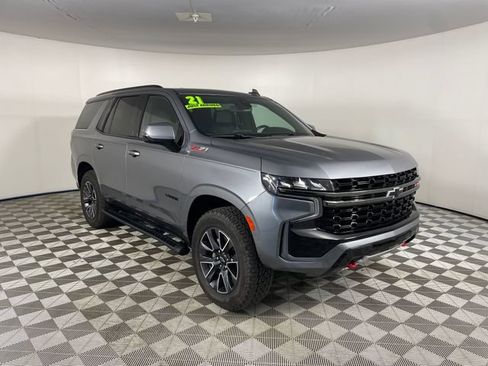 Used 2021 Chevrolet Tahoe Z71 w/ Z71 Signature Package AWD/4WD image 24