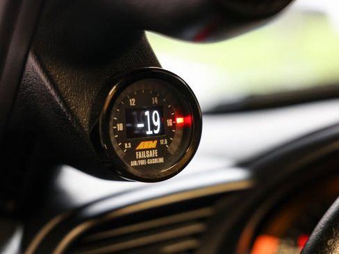 Used 2005 Honda S2000 image 42