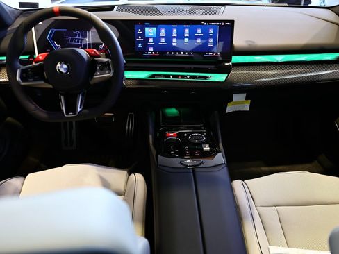 New 2027 BMW M5 w/ Executive Package AWD/4WD image 30