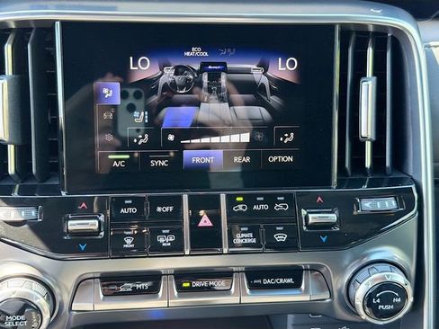 Used 2025 Lexus LX 600 4WD w/ Accessory Package (2T) image 16