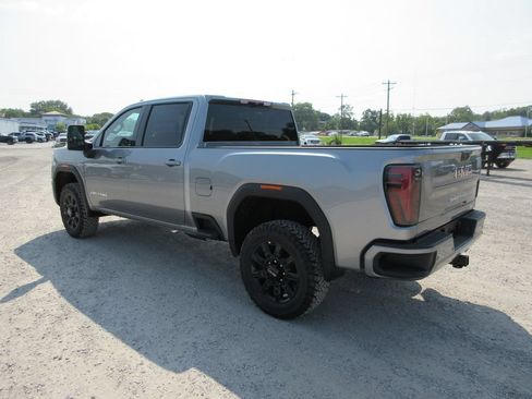 New 2026 GMC Sierra 2500 AT4 AWD/4WD image 7
