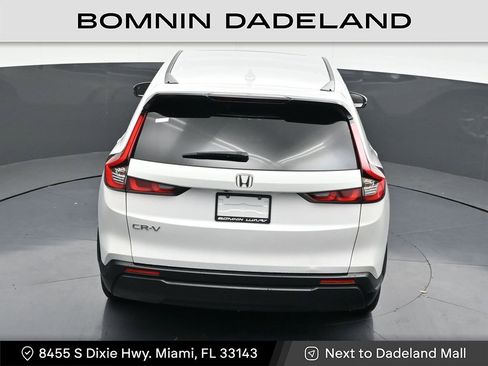 Used 2023 Honda CR-V EX image 17