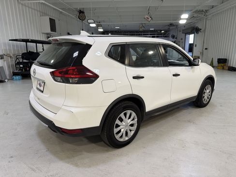 Used 2020 Nissan Rogue S image 5