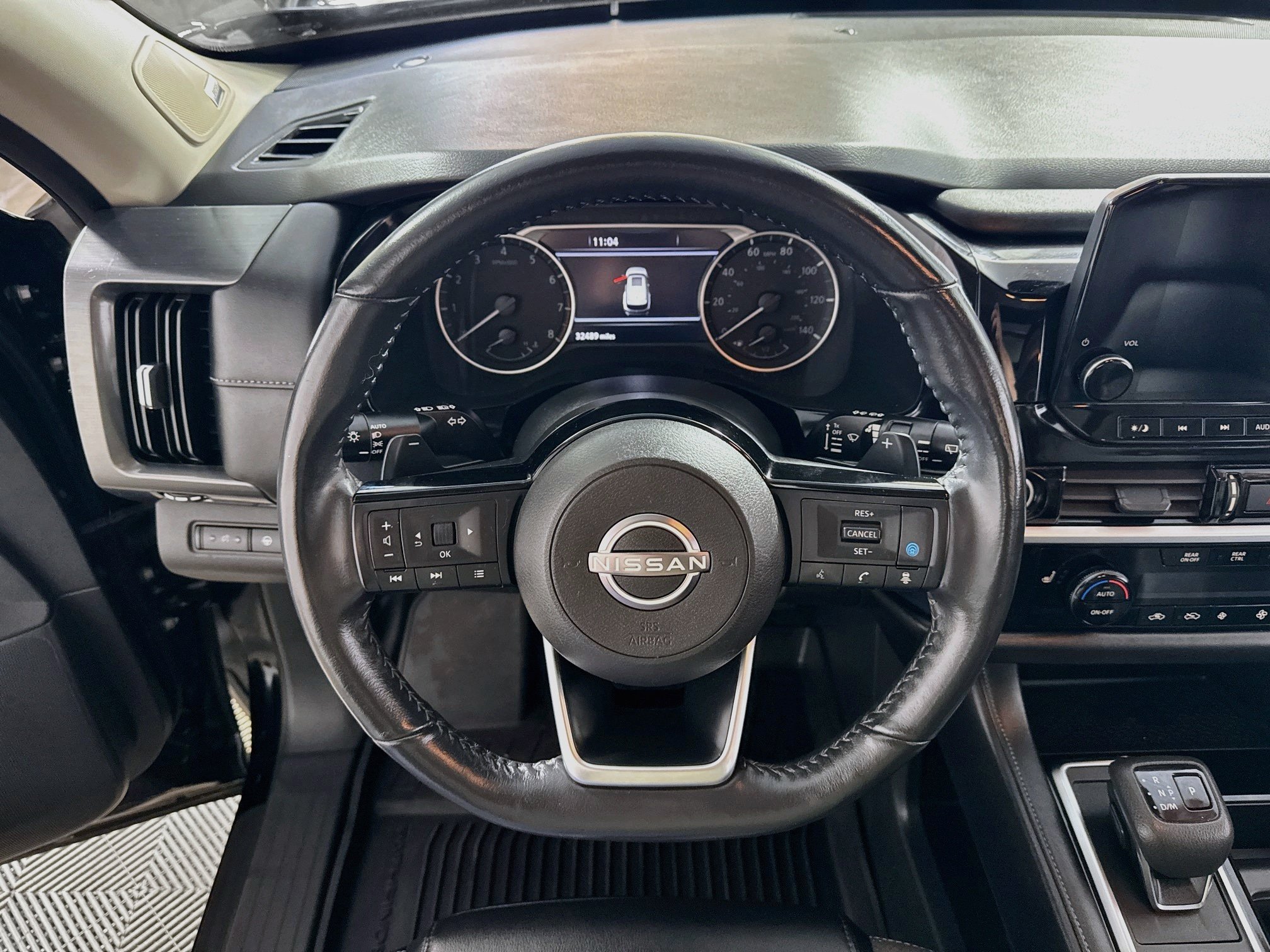 Used 2024 Nissan Pathfinder SL w/ SL Premium Package AWD/4WD image 16