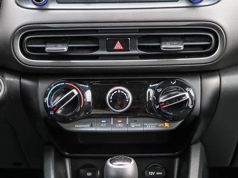 Used 2022 Hyundai Kona SEL image 13