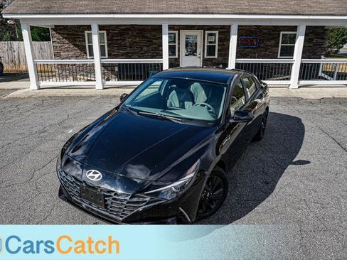 Used 2022 Hyundai Elantra SEL w/ Convenience Package image 3