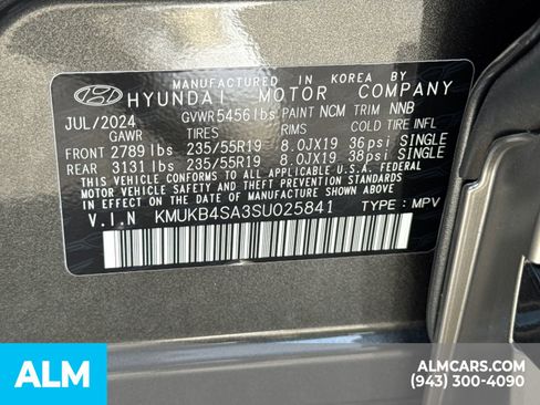 Used 2025 Genesis GV60 RWD image 36