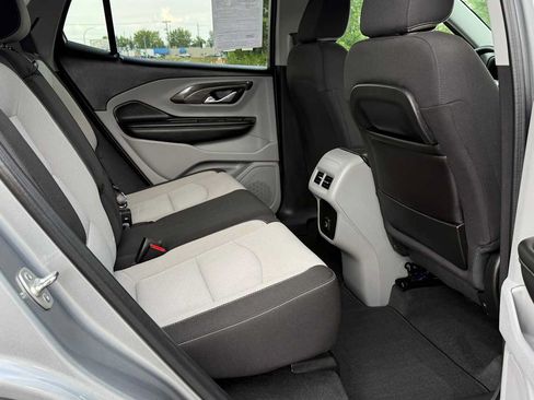 Used 2024 GMC Terrain SLE w/ Driver Convenience Package AWD/4WD image 11