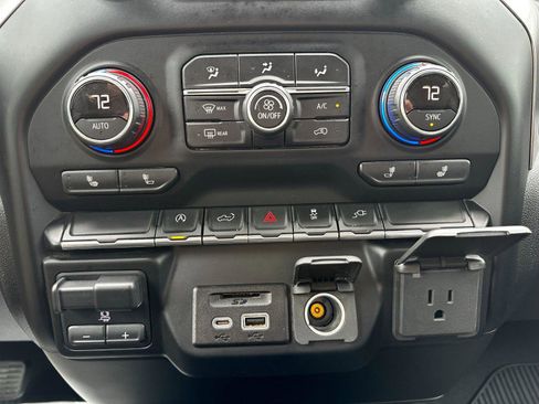 Used 2019 Chevrolet Silverado 1500 LT w/ All-Star Edition image 15