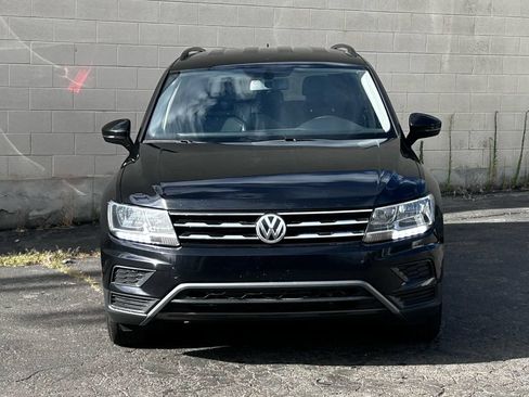 Used 2021 Volkswagen Tiguan SE w/ 3rd Row Seat Package AWD/4WD image 8