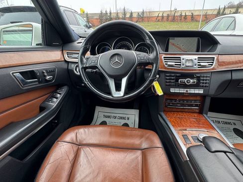 Used 2014 Mercedes-Benz E 350 4MATIC Sedan image 18