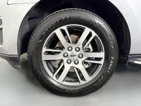 Used 2022 Ford Expedition Max Limited AWD/4WD image 33