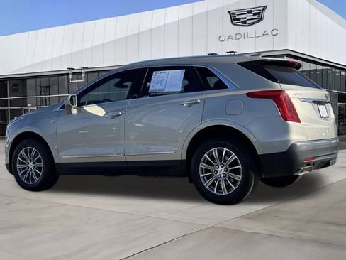 Used 2017 Cadillac XT5 Luxury w/ Driver Awareness Package image 5