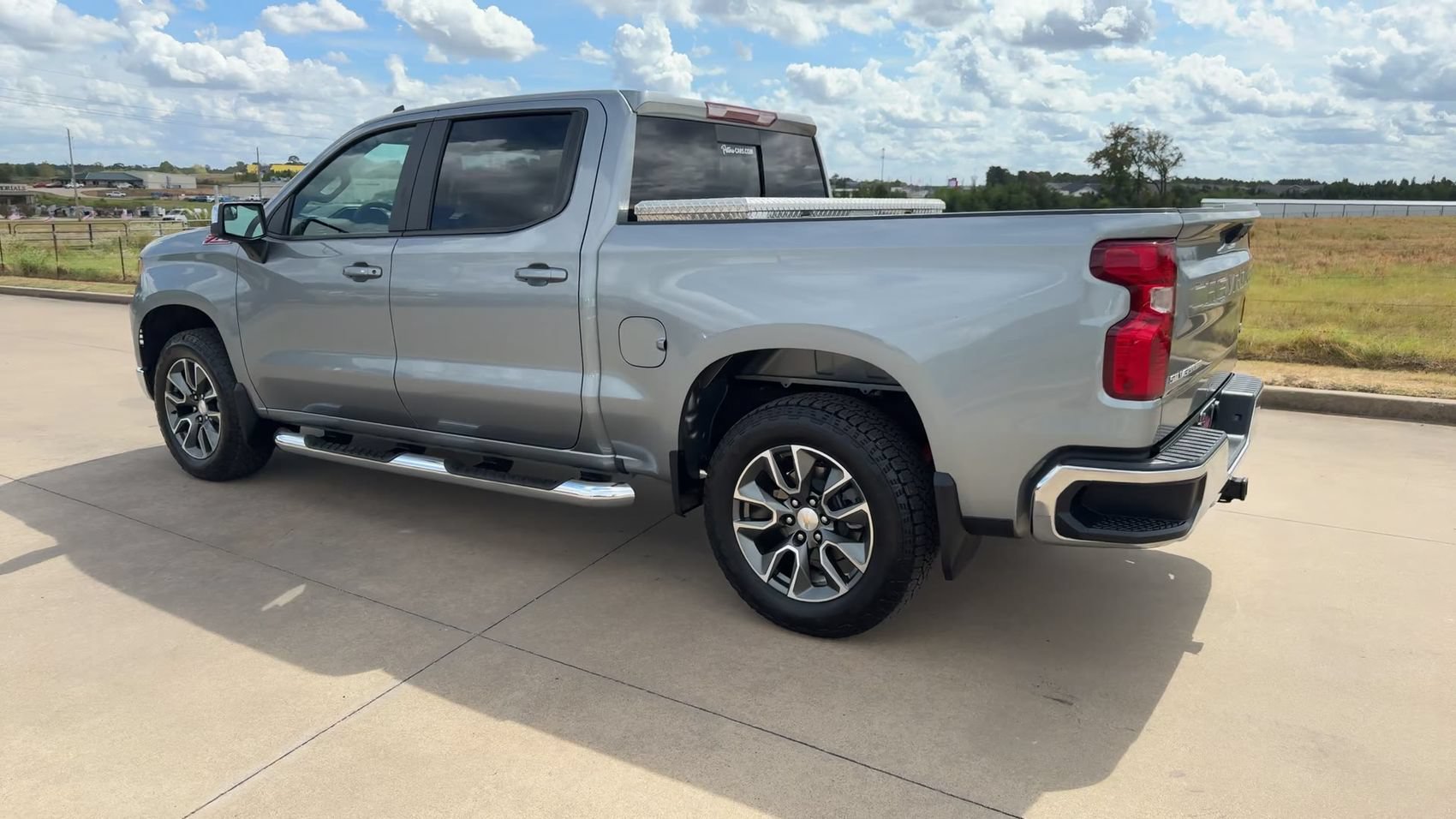 Used 2025 Chevrolet Silverado 1500 LT w/ Z71 Off-Road Package AWD/4WD image 7
