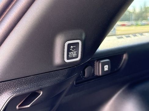 New 2025 Jeep Grand Cherokee Altitude image 31