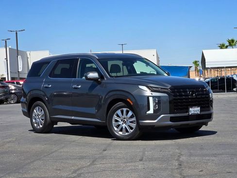 Used 2024 Hyundai Palisade SEL FWD image 1