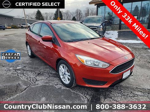 Used 2018 Ford Focus SE image 1