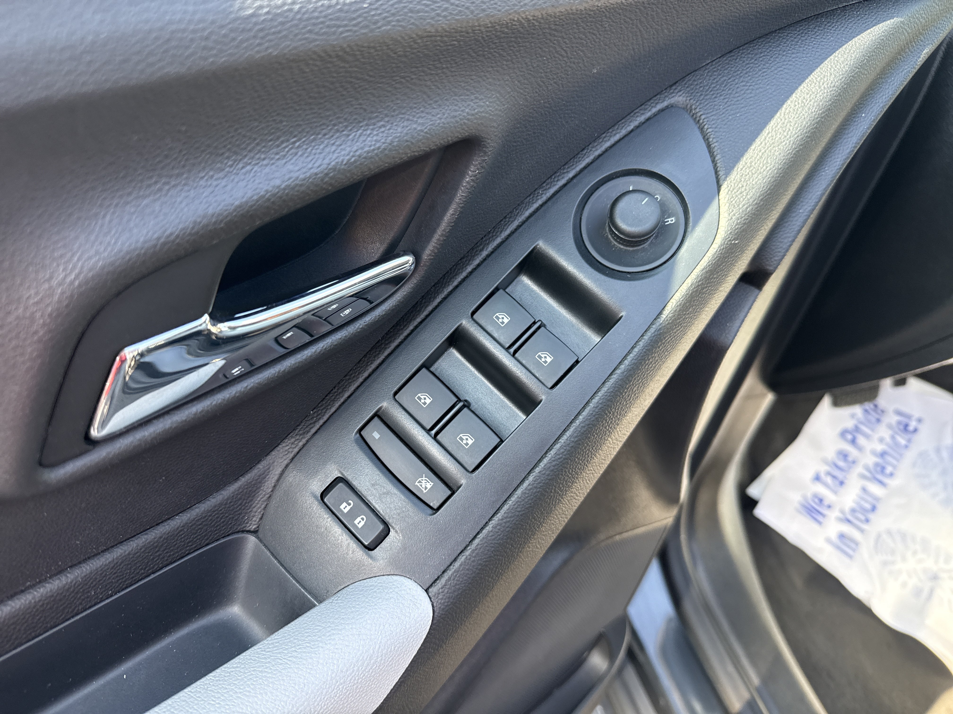 Used 2017 Chevrolet Trax LT AWD/4WD image 17