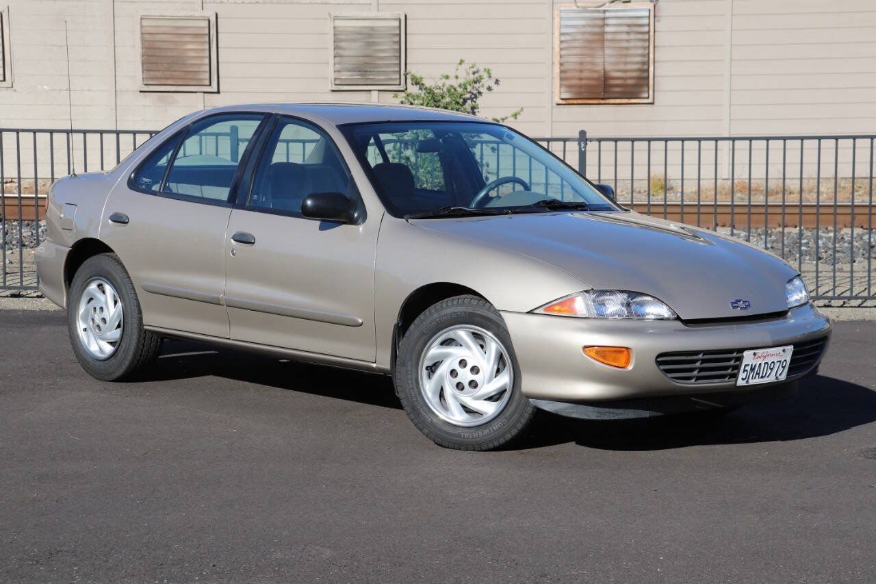 Used 1997 Chevrolet Cavalier LS w/ Preferred Equipment Group 2 FWD image 1