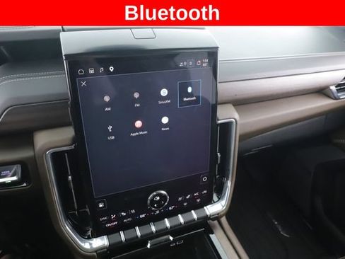 Used 2025 GMC Yukon Denali Ultimate w/ LPO, Floor Liner Package AWD/4WD image 26