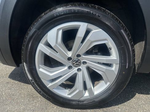 Used 2022 Volkswagen Atlas SE w/ Panoramic Sunroof Package image 19