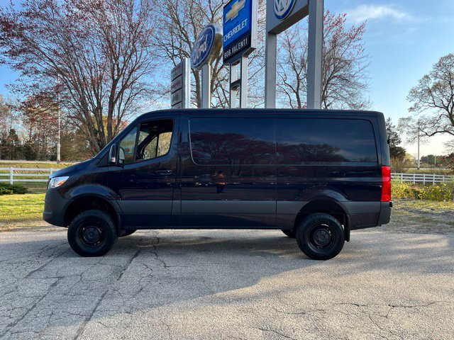 Used 2024 Mercedes-Benz Sprinter 2500 image 11