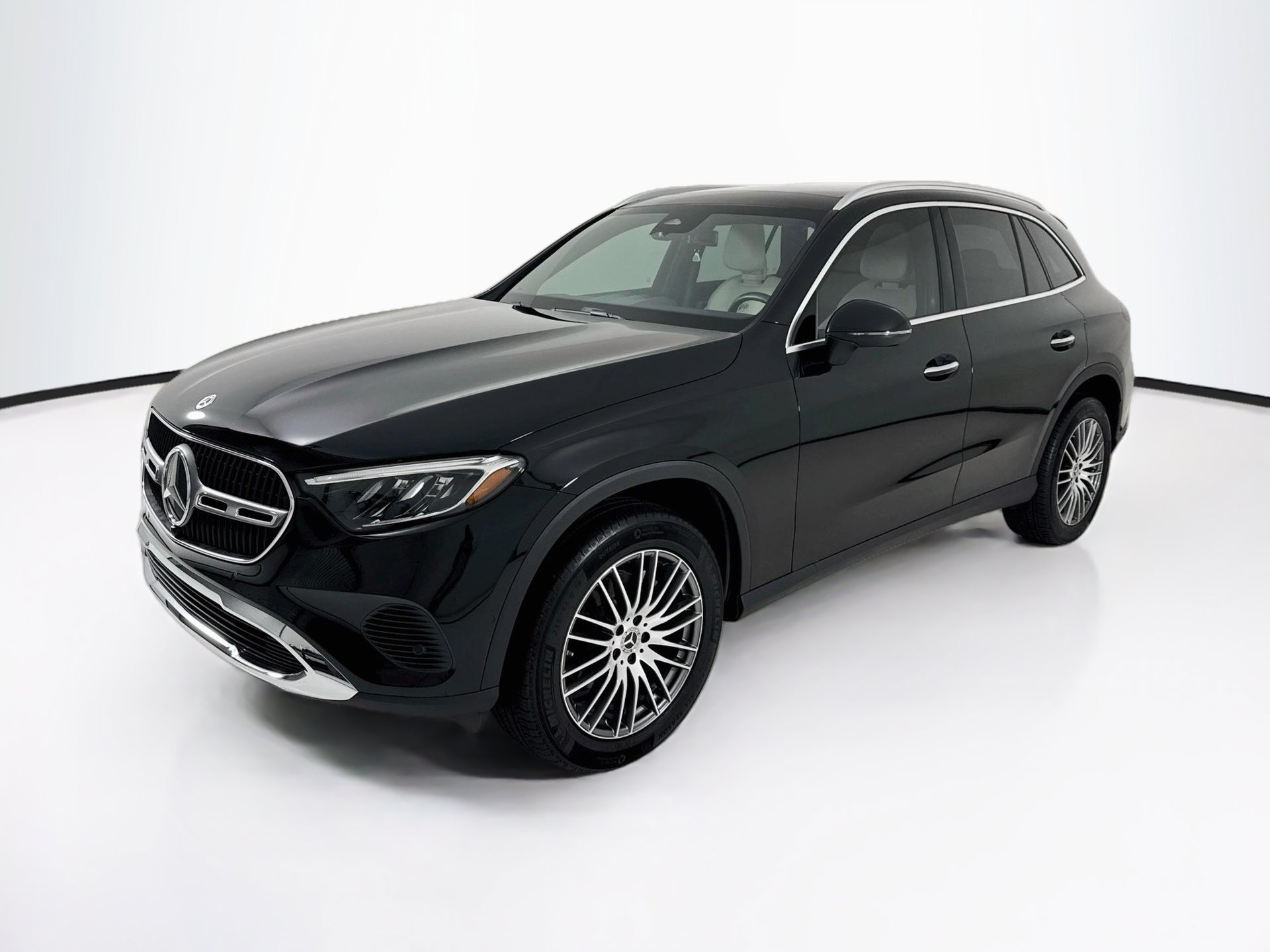 Certified 2026 Mercedes-Benz GLC 300 4MATIC image 3