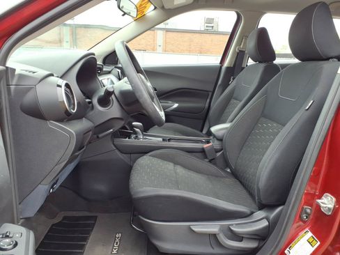 Used 2022 Nissan Kicks SV FWD image 15