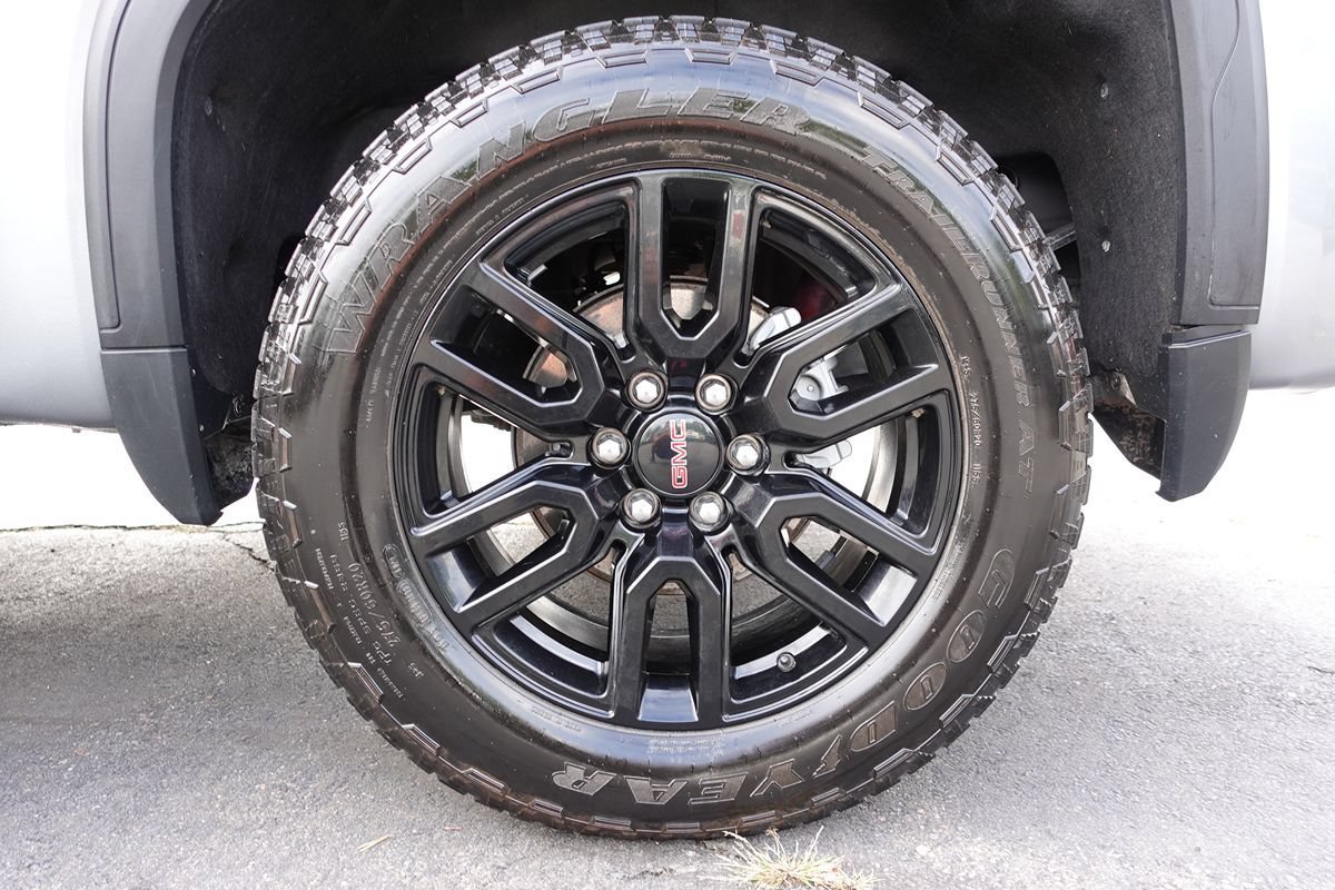 Used 2024 GMC Sierra 1500 Elevation w/ Elevation Premium Package AWD/4WD image 63