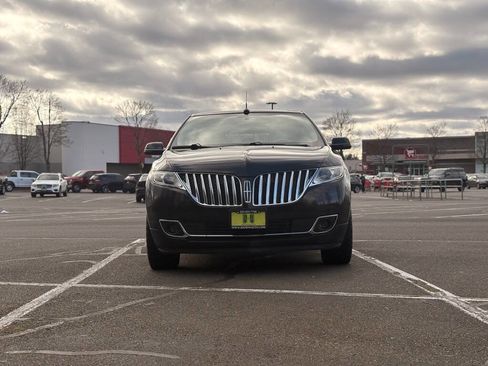 Used 2013 Lincoln MKX AWD image 8