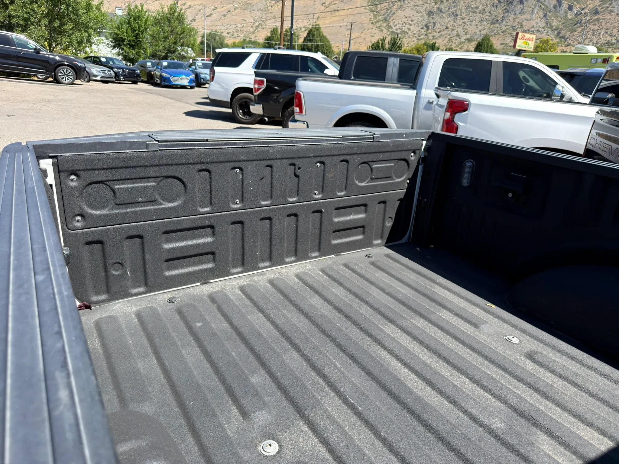 Used 2020 Ford F150 Platinum w/ Equipment Group 701A Luxury AWD/4WD image 17