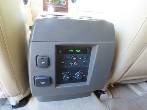 Used 2014 Ford Expedition EL XLT w/ Equipment Group 202A RWD image 18
