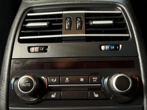 Used 2017 BMW M6 Gran Coupe RWD image 15