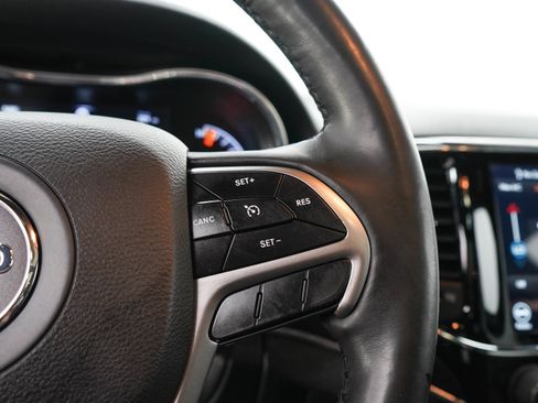 Used 2019 Jeep Grand Cherokee Limited w/ Luxury Group II AWD/4WD image 26