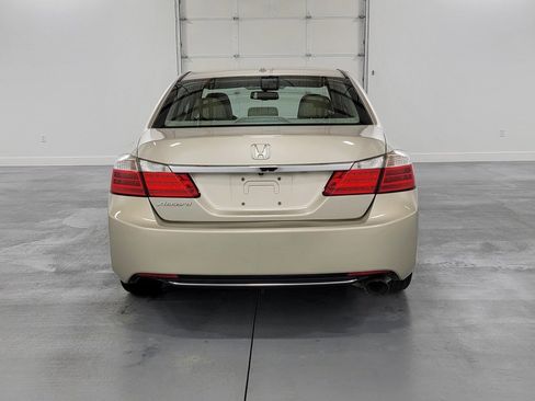 Used 2015 Honda Accord EX-L image 8