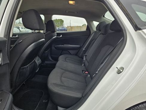 Used 2017 Kia Optima LX image 15