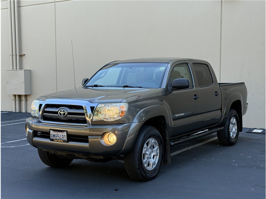Used 2009 Toyota Tacoma PreRunner w/ SR5 Pkg #2 RWD image 3