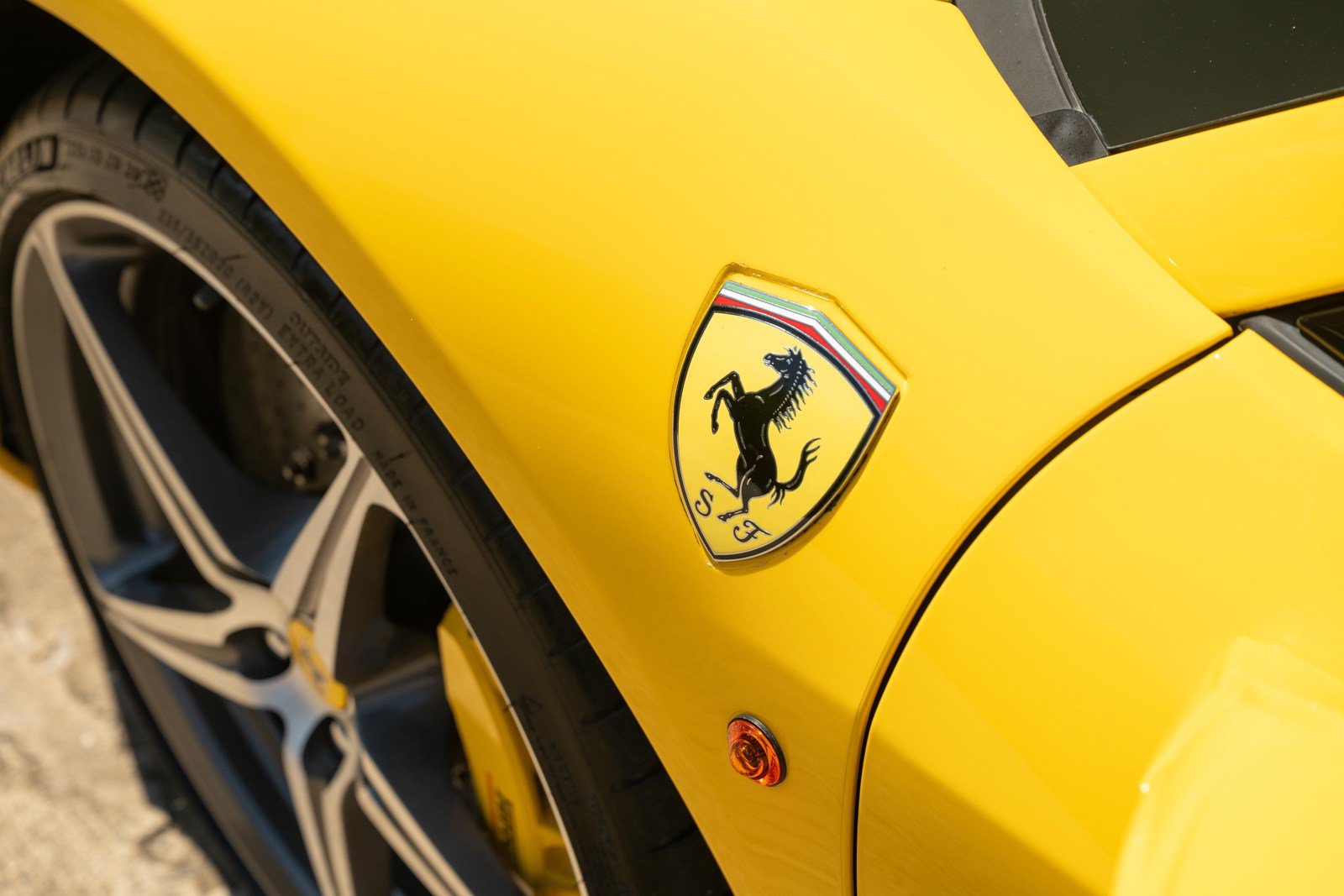 Used 2014 Ferrari 458 Spider RWD image 16