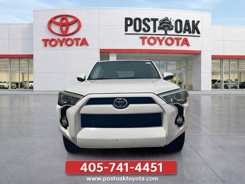 Used 2019 Toyota 4Runner SR5 RWD image 12